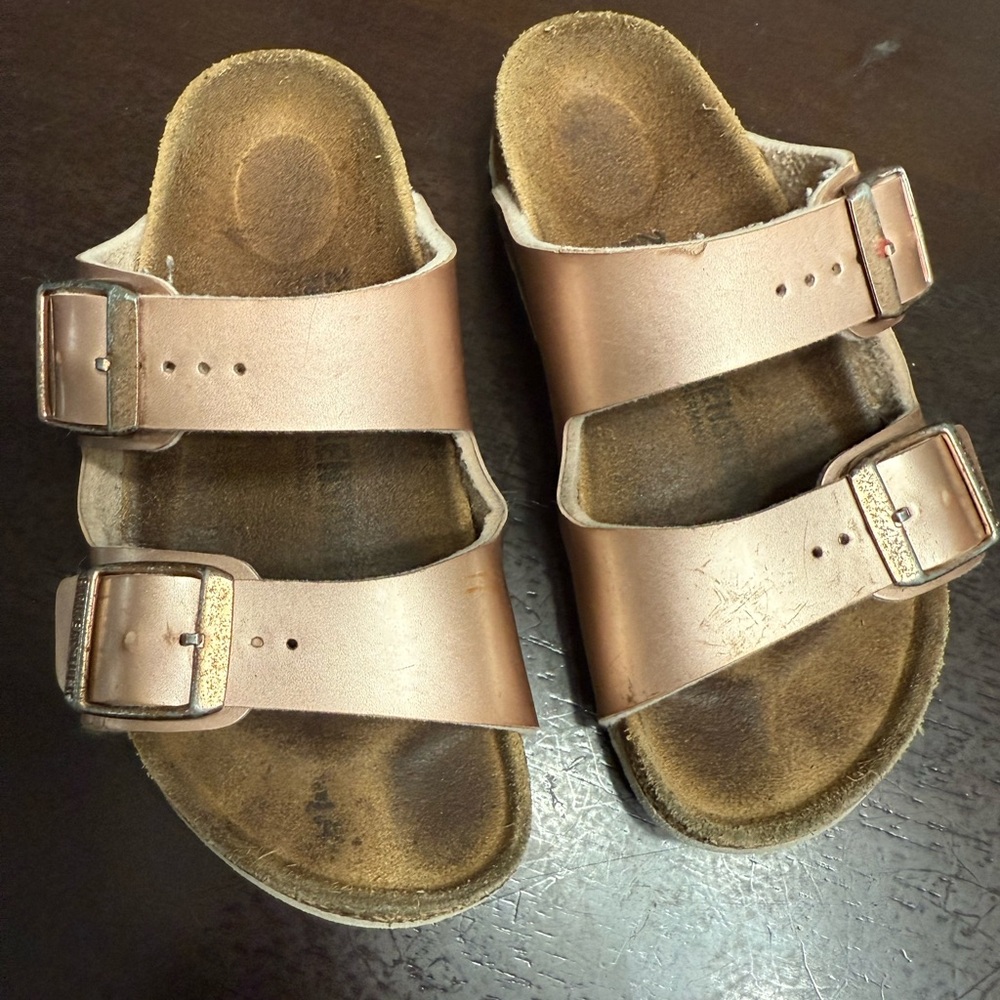 Girls Birkenstock Arizona size 29